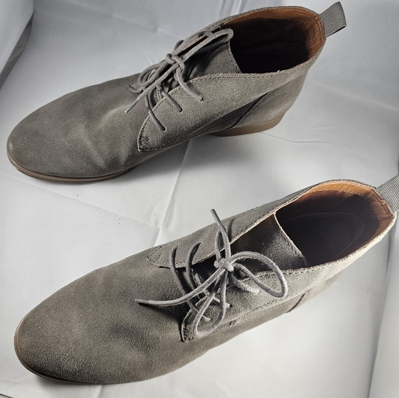 Franco Sarto Womens Taupe Suede Ankle Boots Size 10 M - Picture 14 of 14